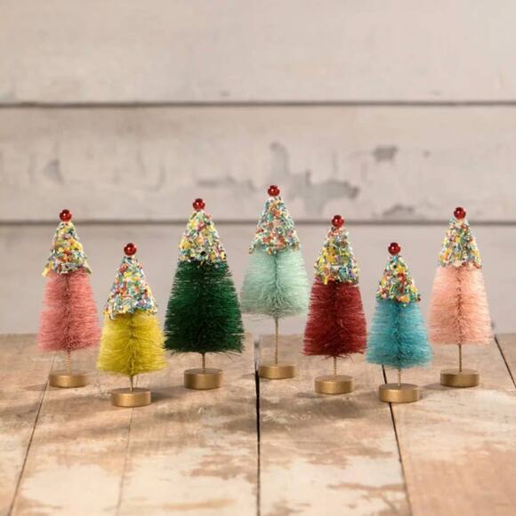 Bethany Lowe Set of 7 Christmas Mini Cupcake Bottle Brush Trees New - Picture 1 of 1